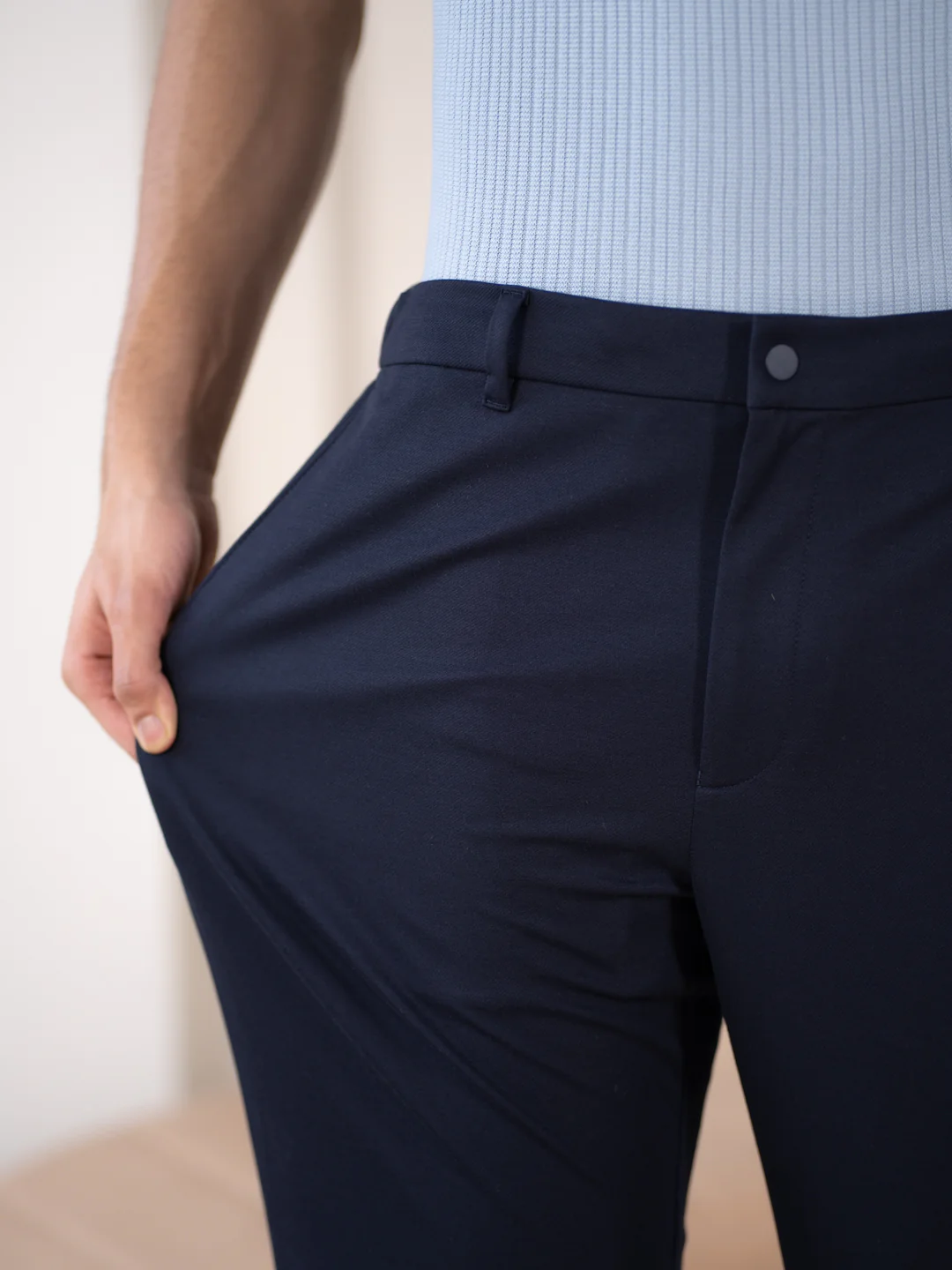 Deckhand Navy Stretchable Travel Pants - Image 3